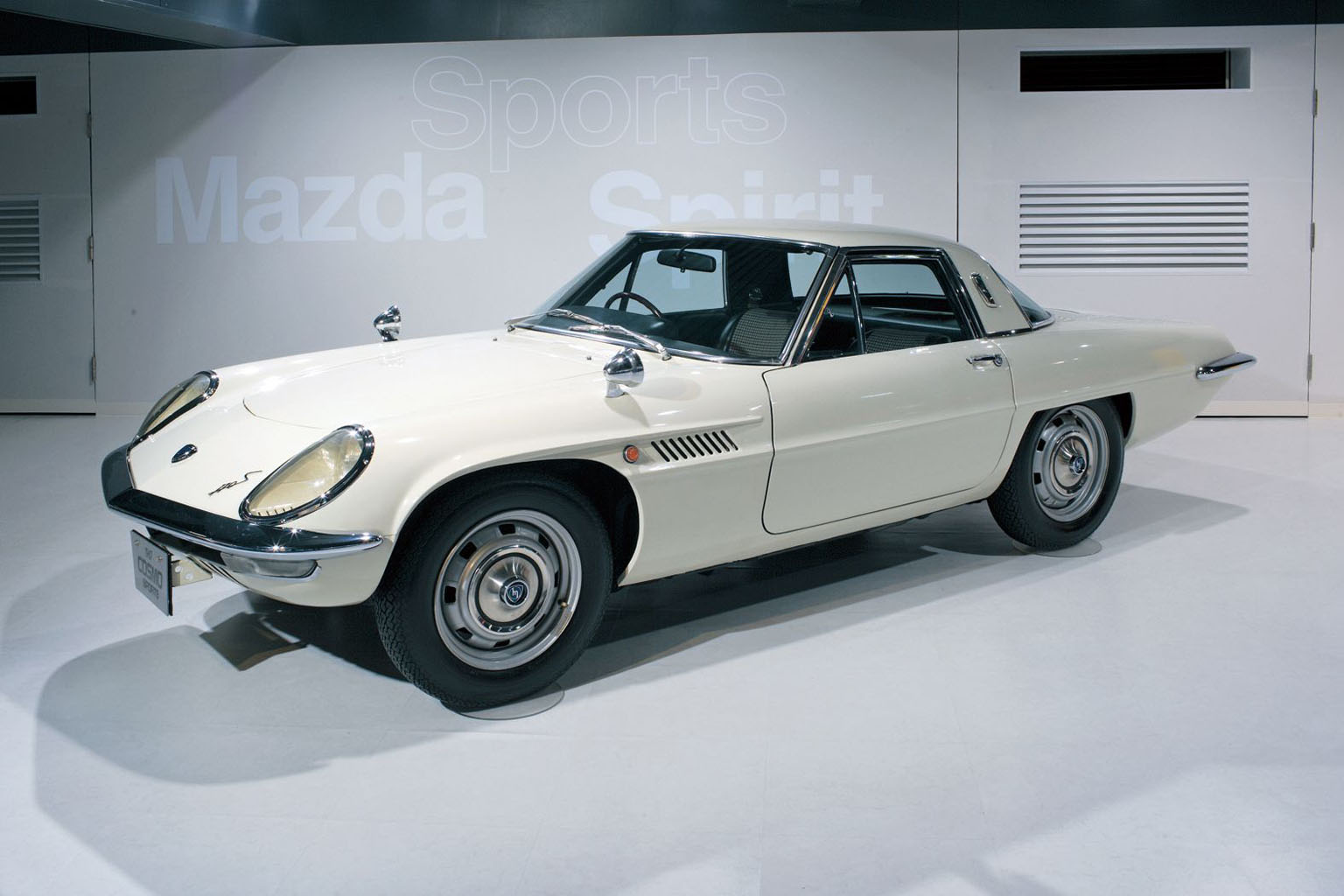 Top 10 Rotary Engined Mazdas You May Not know About - Mazda Cosmo 110S Rotary Coupe 1967