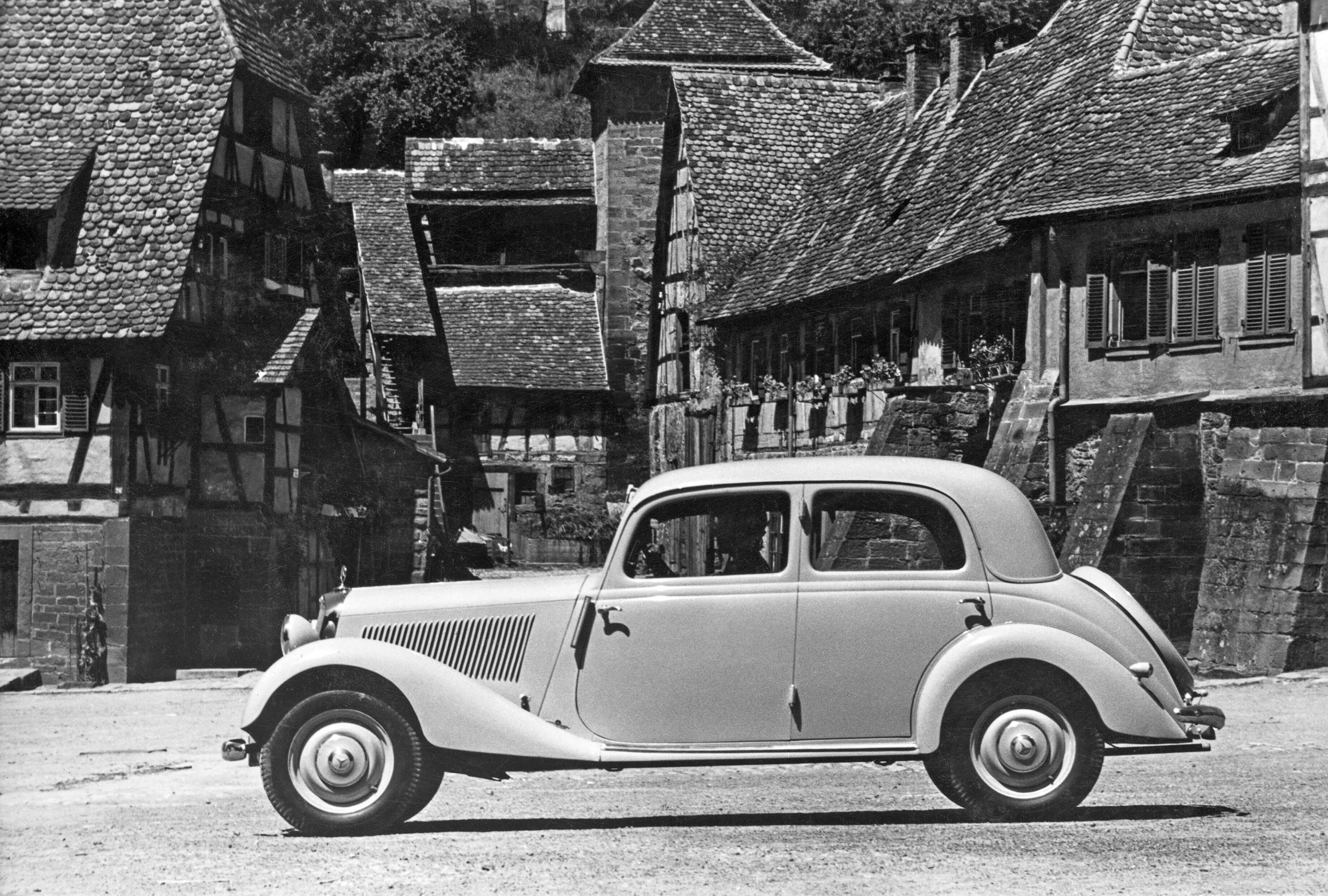 История немецких машин. Mercedes 170v. Mercedes-Benz 170v Limousine 1936. Mercedes-Benz w191. Mercedes Benz 1945.