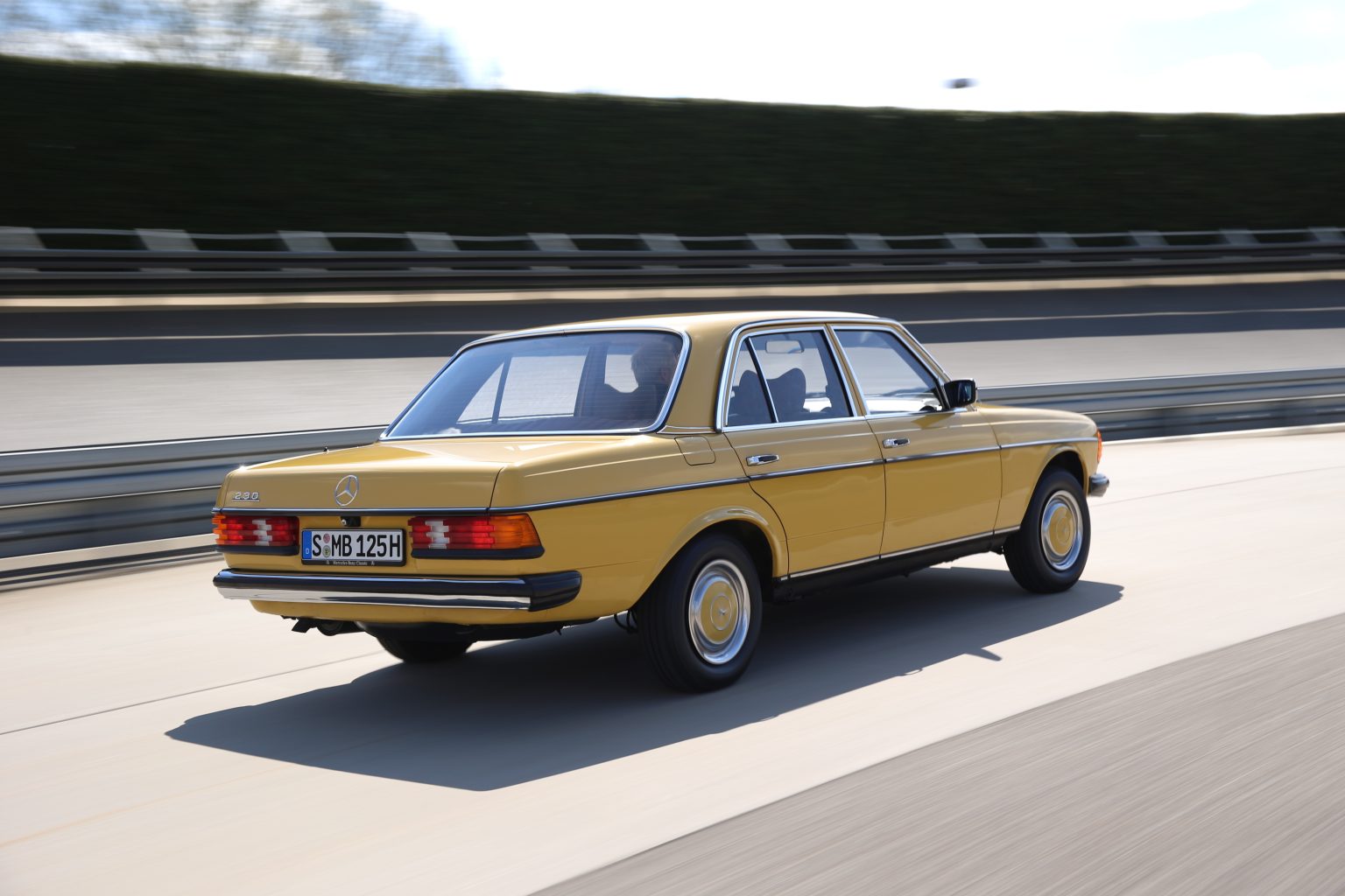 Mercedes-Benz 230 W123 Saloon. Moving vehicle. Photo from the Mercedes-Benz Classic Insight “History of the E-Class” from 19 to 22 April 2016.