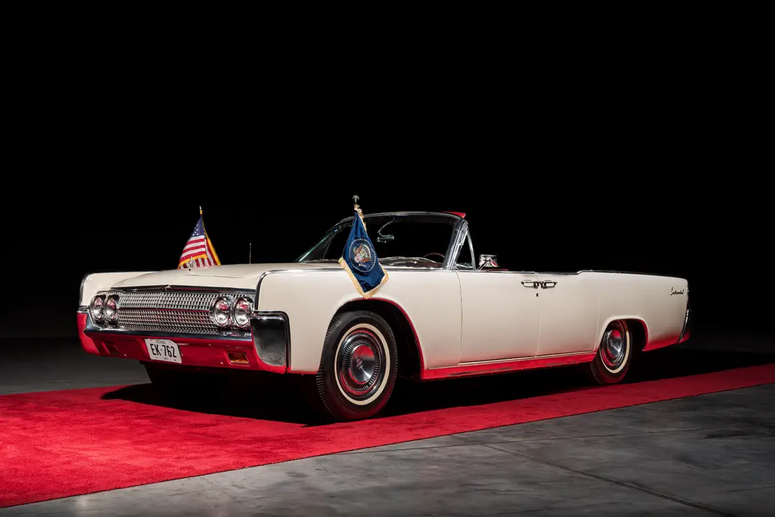 JFK White 1963 Lincoln Continental Convertible Feature