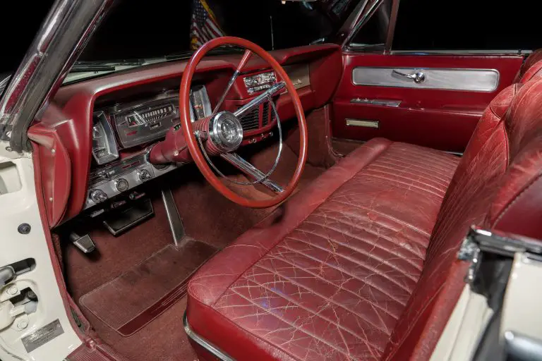 JFK White 1963 Lincoln Continental Convertible Interior