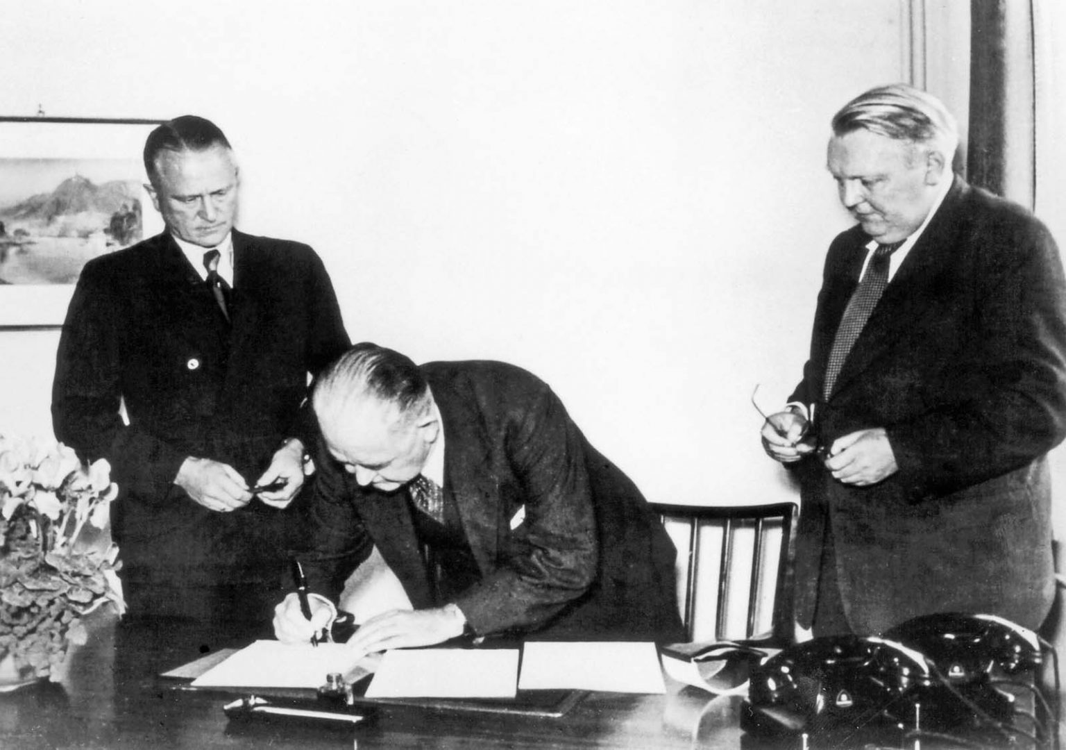 70 years ago, the United Kingdom handed over trustee-ship of Volkswagen to the German government.
