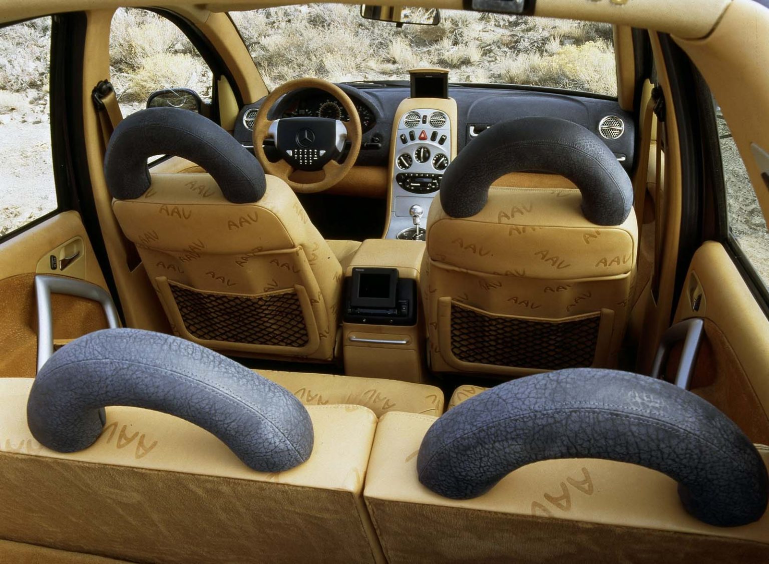 Mercedes AAVision M-Class Prototype Interior