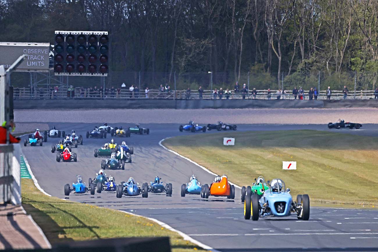 FJHRA Start - Donington Historic Festival 2021