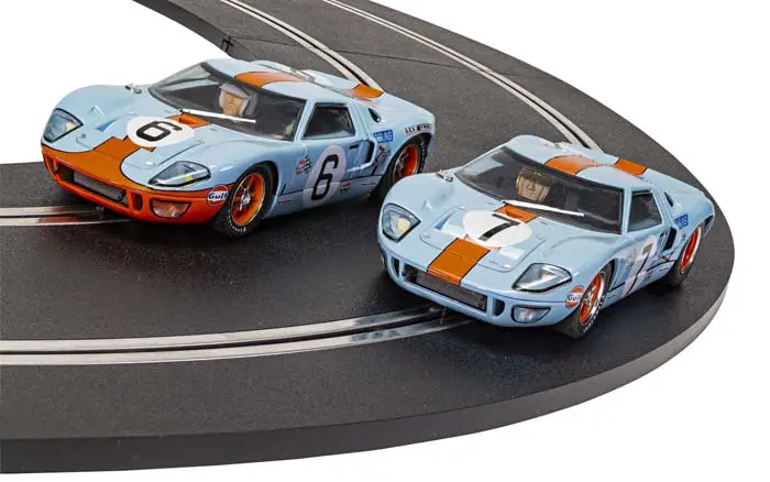 Ford GT40 1969 Gulf Twin Pack Scalextric