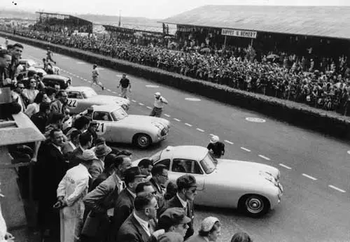 70 Years Of Mercedes-Benz 300 SL Success At The 1952 Le Mans 24 Hour - 300 SL